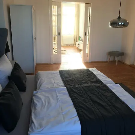 Apartmán Holiday Apartments *
